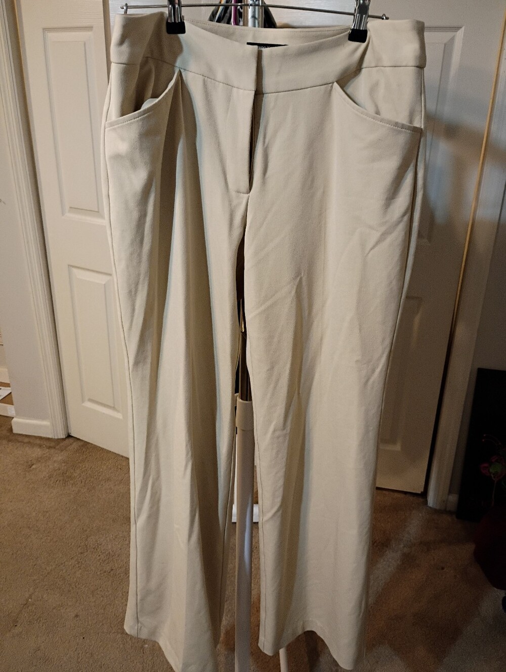 Karen Kane Cream Straight-Leg Chinos